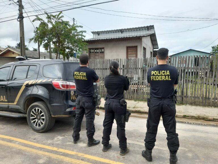 Polícia Federal deflagra operação e prende duas pessoas em Cruzeiro do Sul