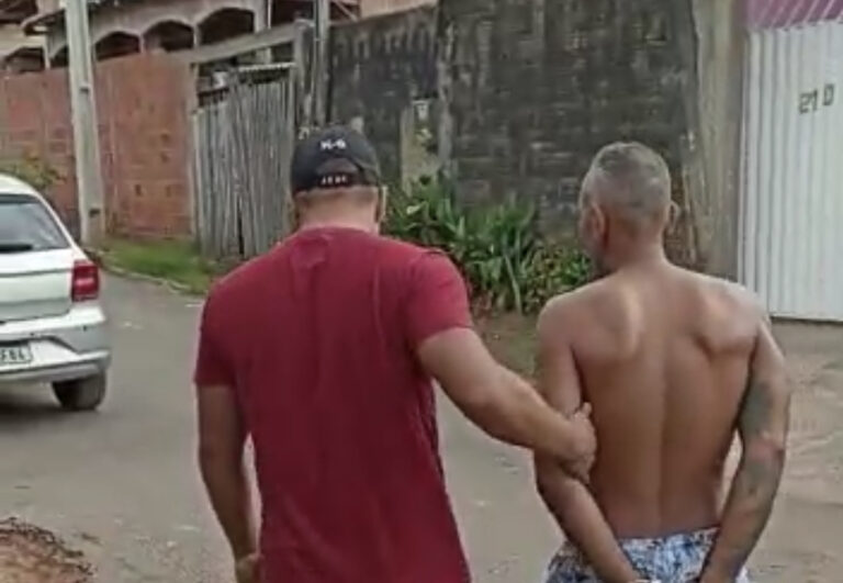 Homem que roubou mulher em frente à faculdade é preso pela Polícia Civil e encaminhado ao presídio