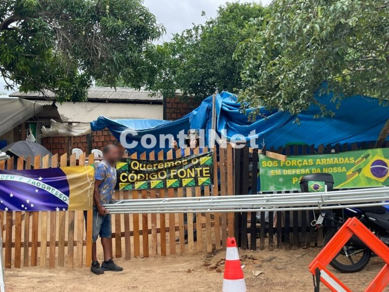 Acampamento bolsonarista começa a ser desmontado em Rio Branco
