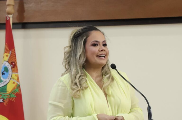 Michelle Melo fiz que criticará o governo quando preciso e que não tem medo de perder o cargo