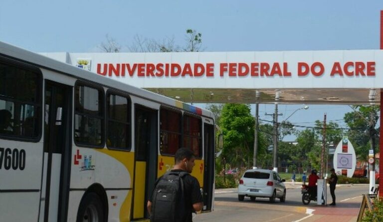 Centro de Idiomas da UFAC abre inscrições para cursos de línguas no 1º semestre de 2025