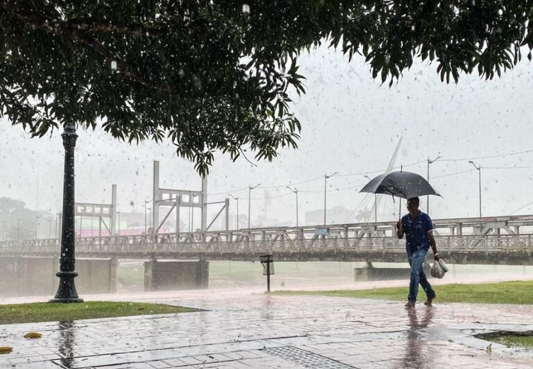 Chuva eleva nível do Rio Acre em Rio Branco, aponta Defesa Civil
