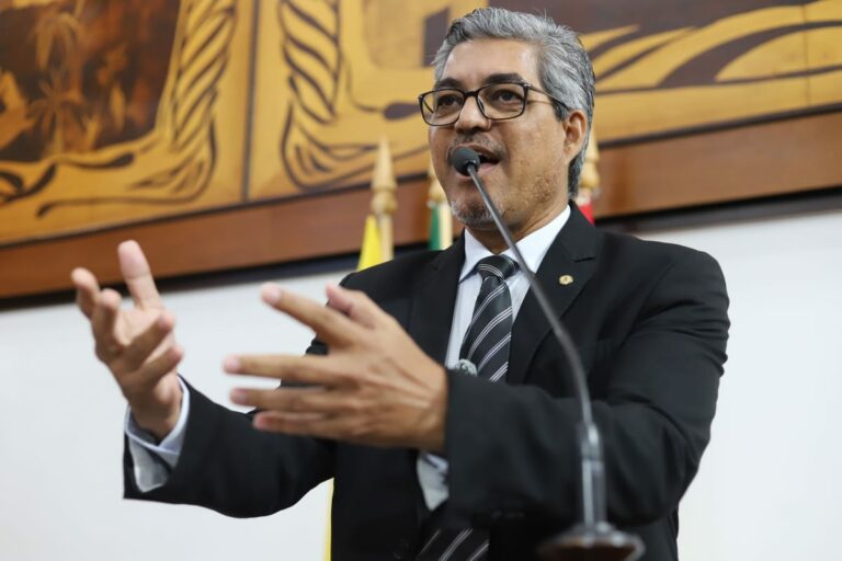 Com nova reforma administrativa e LDO prestes a entrar na Aleac, Edvaldo conclama servidores a ficarem mobilizados durante o mês de maio