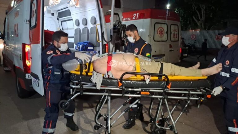 Ex-secretário de Estado fica gravemente ferido após bater carro em Rio Branco