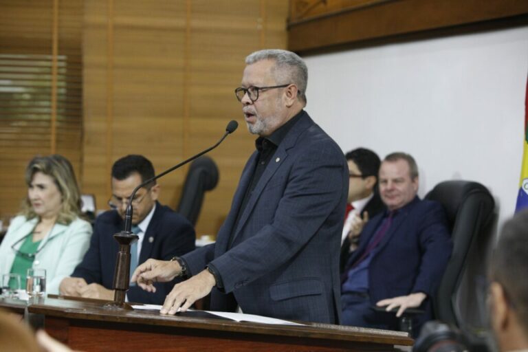 Afonso Fernandes destaca importância do trabalho dos servidores da Defensoria Pública