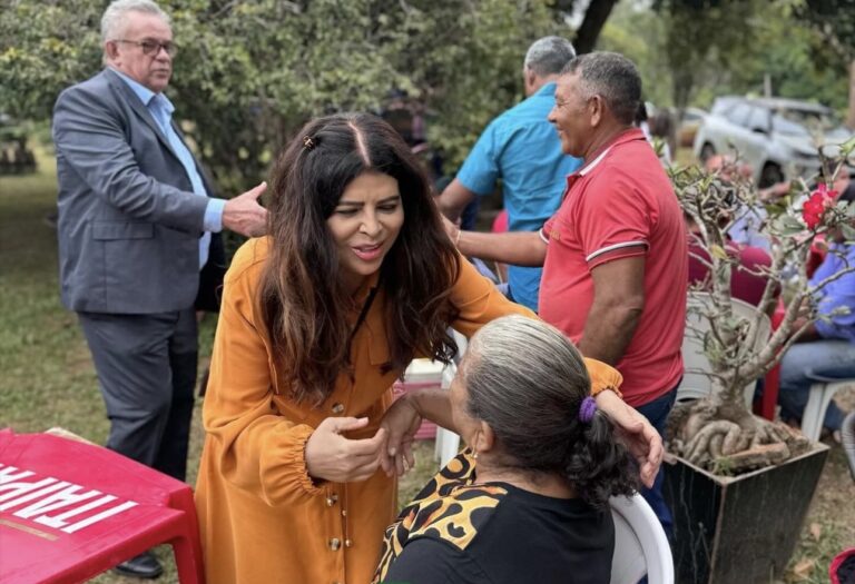 Antônia Lúcia visita comunidades rurais de Plácido de Castro: “Decidi fazer um mandato perto das pessoas”