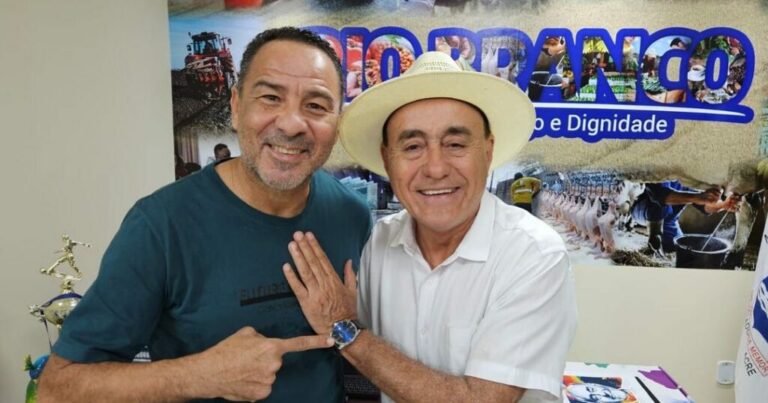 Bocalom nomeia “Rei Artur” como secretário de Esportes