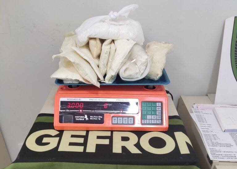 Tráfico internacional: autoridades interceptam carregamento de cocaína na fronteira