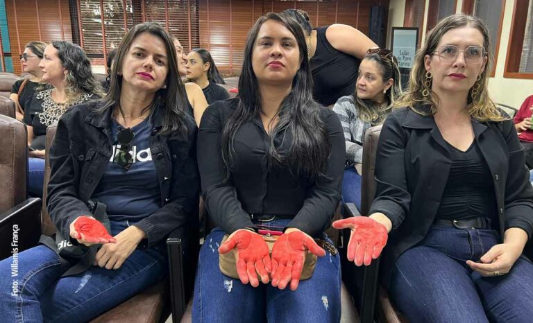 Policiais penais lotam Aleac para denunciar presidente do Iapen por assédio moral