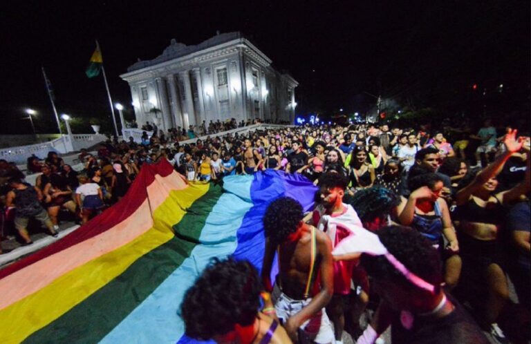 PL de João Marcos para proibir crianças em paradas LGBTQ+ é inconstitucional, diz MPF