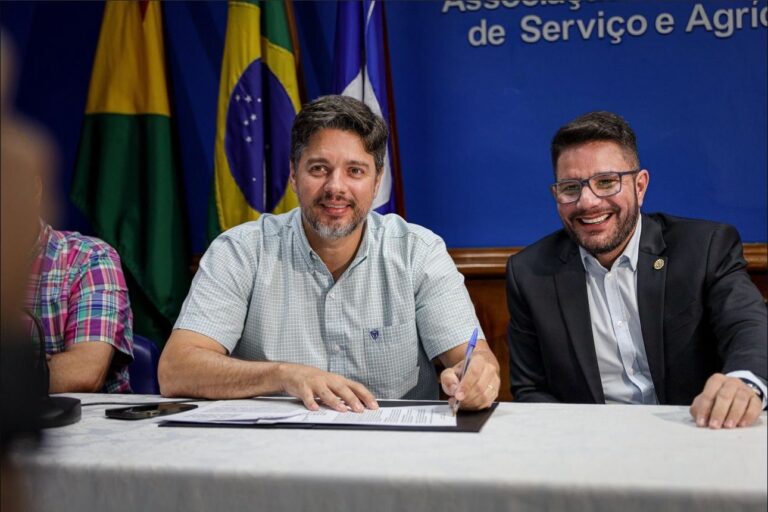 Gladson anuncia parceria entre governo e Acisa para realização da Expoacre 2024