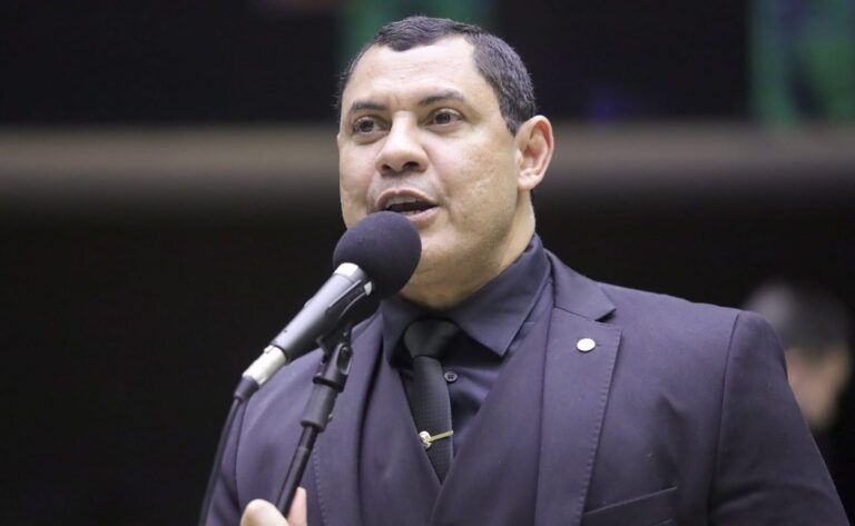 Coronel Ulysses convoca ministro da Justiça para dar explicações à Câmara
