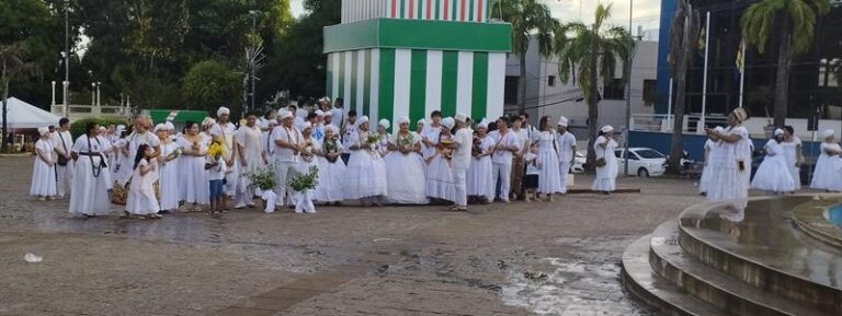 Federação de Religiões de Matriz Africana critica projeto “Bíblia na Escola” em Rio Branco