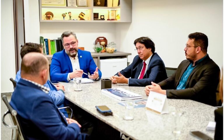 Em Brasília, Gonzaga se reúne com Alan Rick e luta pela integração dos municípios isolados do Acre