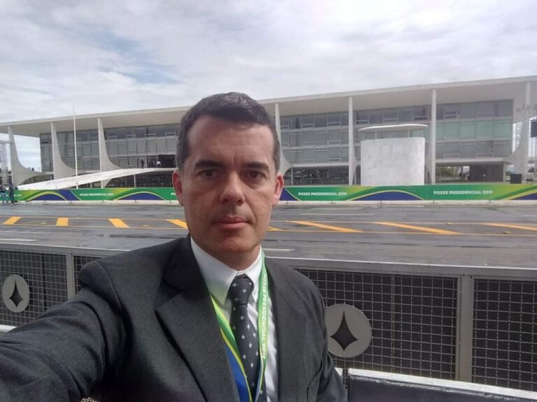 Jornalista Fábio Menegatti vai mediar debate da TV Gazeta entre candidatos a prefeito de Rio Branco