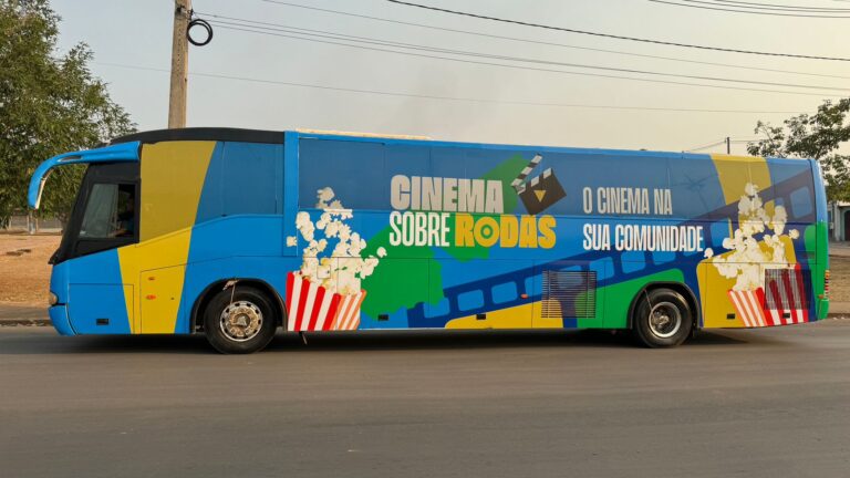 Acre recebe projeto de cinema itinerante através de parceria entre mandato do senador Alan Rick e FEM