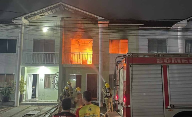 Incêndio em residência no conjunto Mariana é contido pelo Corpo de Bombeiros em Rio Branco