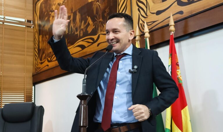 Adailton Cruz propõe PL para isenção de IPVA para veículos elétricos no Acre