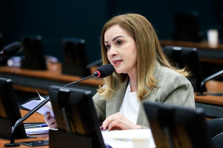 Socorro Neri luta pela inclusão de medicamento essencial no tratamento de câncer ao SUS