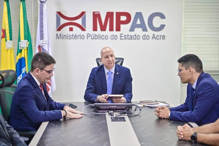 MP ajuíza ação para que Estado do Acre adote ações imediatas no combate a incêndios florestais