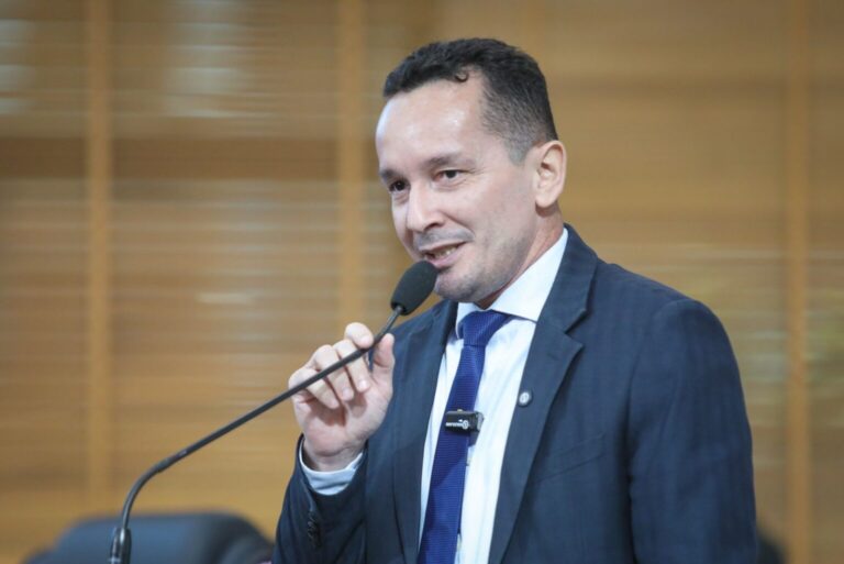 Adailton Cruz destaca apoio à Polícia Penal e celebra inauguração de centro de saúde para servidores públicos