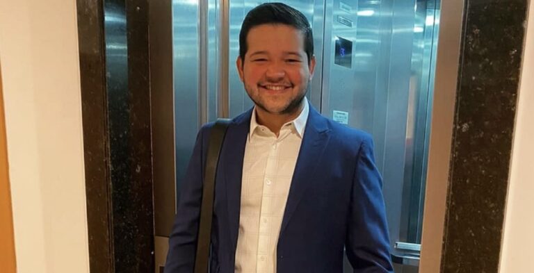Médico é condenado a indenizar enfermeiros e fazer retratação em redes sociais