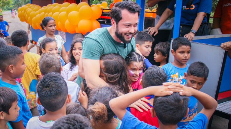 Dia das Crianças: Jarude chega de trenzinho e faz a alegria das crianças no Taquari