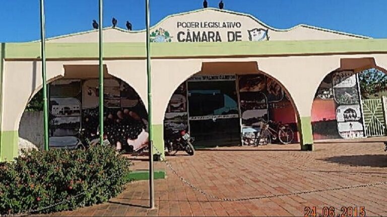 Vereadores de Feijó aumentam seus próprios salários e do prefeito