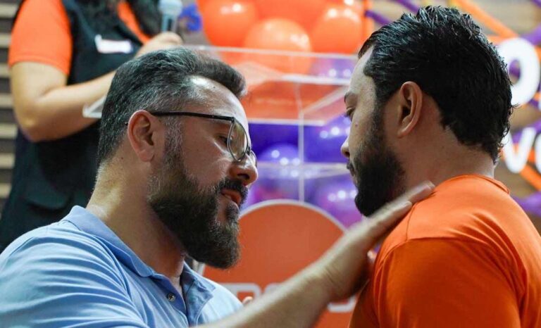 Alan Rick se solidariza com Jarude e pede que TV Acre reconsidere decisão e permita a participação do candidato no debate
