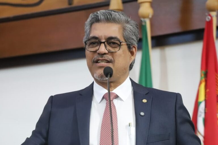 Edvaldo questiona transferência do patrimônio público do setor de Nefrologia da Fundação para a iniciativa privada