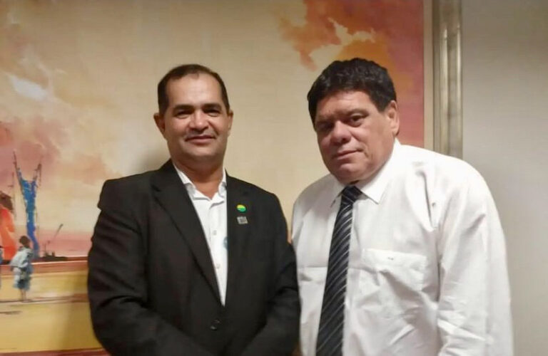 “Jamais perseguiu alguém e só fez o bem pelo Acre”, diz Tanízio de Sá sobre Flaviano