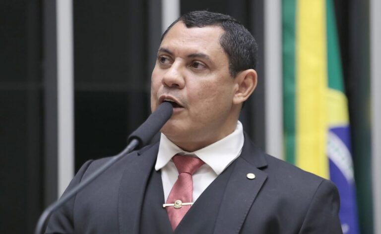Coronel Ulysses integrará comitiva para a posse de Donald Trump
