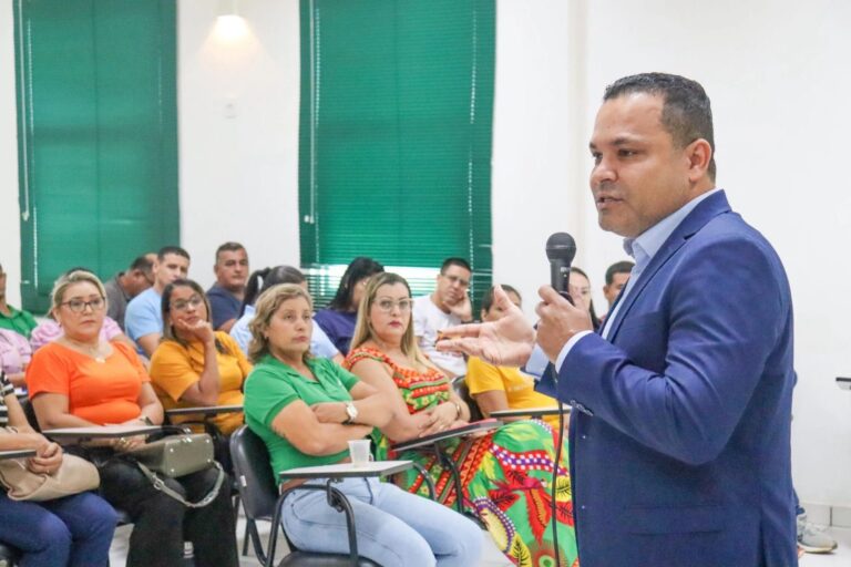 Tadeu Hassem anuncia emenda de R$ 100 mil para a educação municipal de Brasiléia