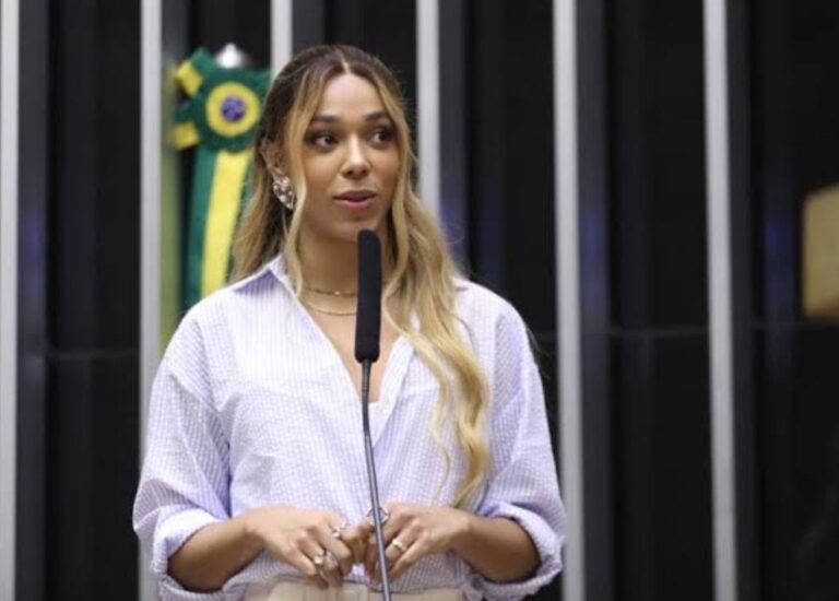 Em busca de uma nova jornada: PEC do fim da escala 6×1 mobiliza redes sociais