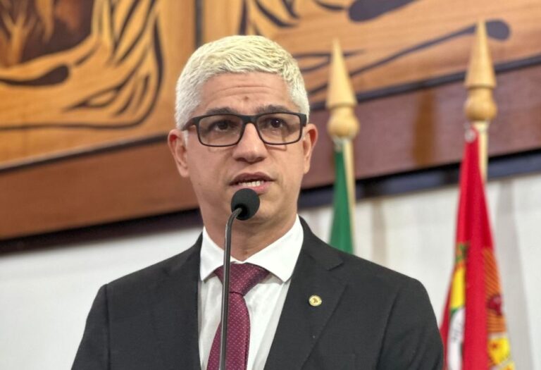 Deputado Calegário propõe PL que ajuda jovens a identificarem situações de abuso