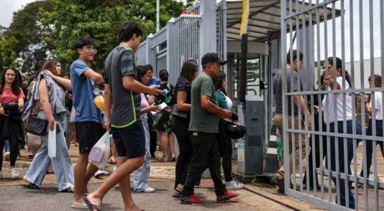 Inscrições para o Enem 2025 terminam nesta sexta-feira