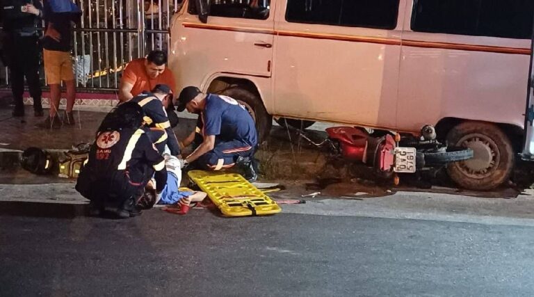 Acidente deixa motociclista ferido com fratura na perna, em Cruzeiro do Sul