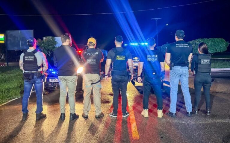 Filho de PM acusado de matar adolescente foi preso ao descer de avião no Acre