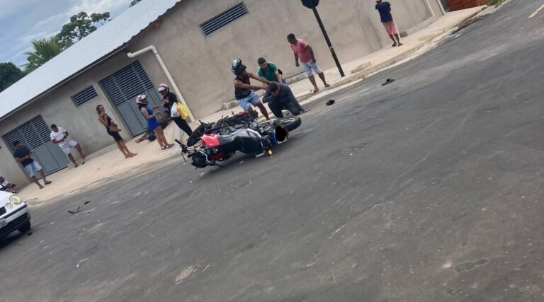 Acidente envolvendo duas motos deixa motociclista gravemente ferido em Cruzeiro do Sul