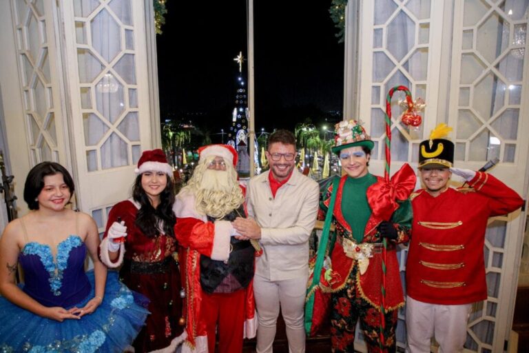 Governador acende as luzes do Palácio Rio Branco e abre o Natal da Família 2024: ‘Um ano de emoções’