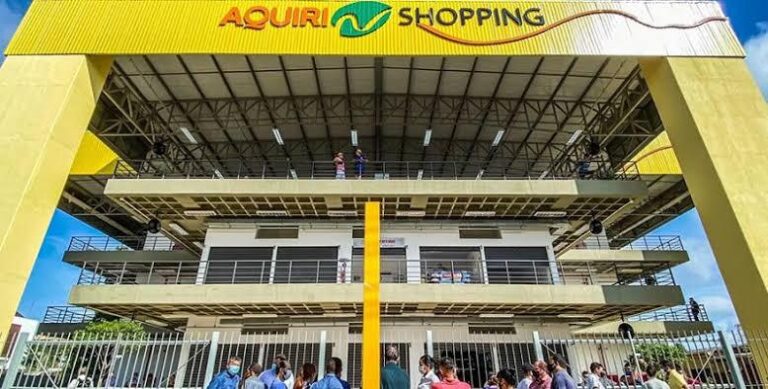 Comerciantes do Shopping Popular de Rio Branco conseguem suspender reajuste de 27% na taxa de condomínio