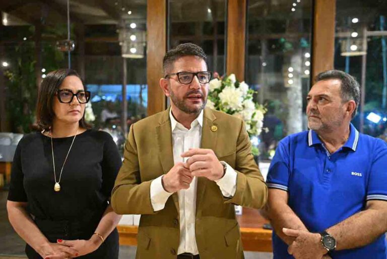 Em confraternização do Progressistas, Gladson celebra vitória do partido no Acre e reforça compromissos com prefeitos eleitos