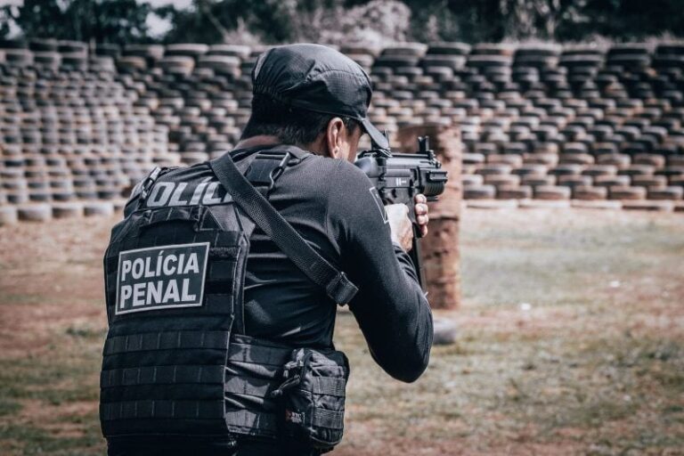 Governo retifica resultado do concurso da Polícia Penal e inicia matrícula no curso de formação