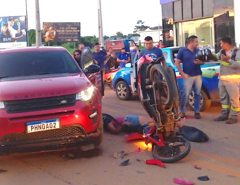 Mulher é atropelada por Land Rover no Acre e fica gravemente ferida