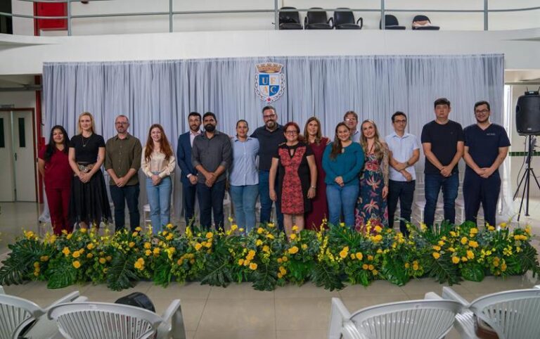 Com emenda de Alan Rick, UFAC recebe veículos e equipamentos para Clínica Veterinária