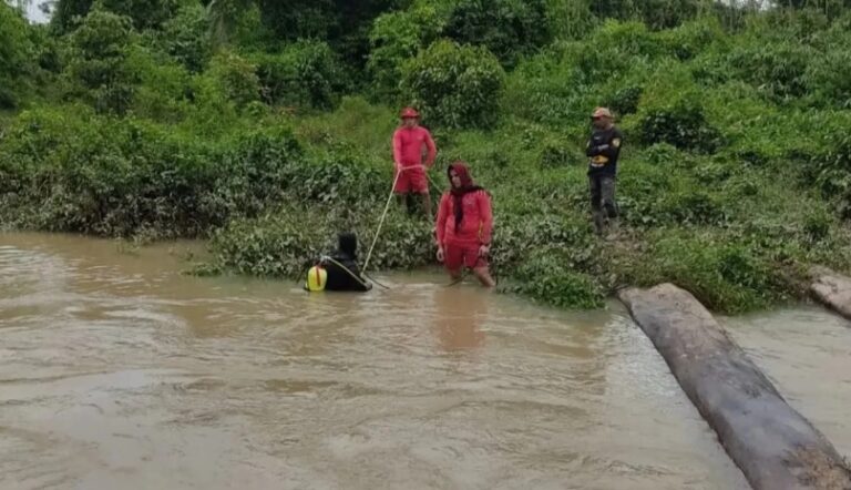 Corpo de homem é resgatado pelos bombeiros após afogamento no Acre