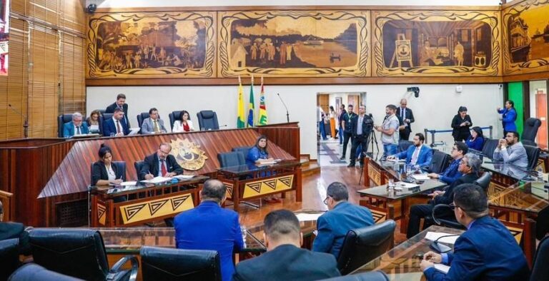 Aleac analisa vetos do governo a projetos de deputados estaduais nesta quarta