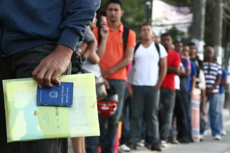 Pesquisa aponta que 51,5% dos rio-branquenses estão empregados