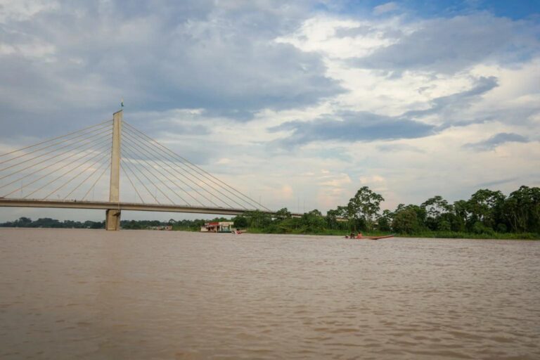 Rio Juruá atinge 13,52 metros e deixa várias famílias sem energia elétrica em Cruzeiro do Sul