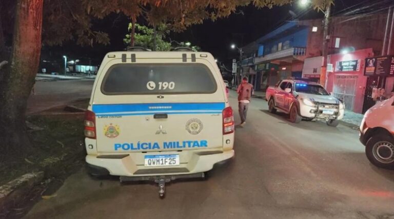 Briga termina com 2 pessoas feridas a facadas em Rio Branco; uma delas em estado grave